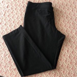 Eileen Fisher pull on cropped trouser